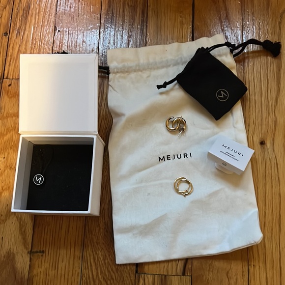 Mejuri Jewelry - Mejuri 2 earrings set